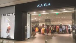 Zara bat tous les records avec son incroyable pantalon très élégant à petit prix !