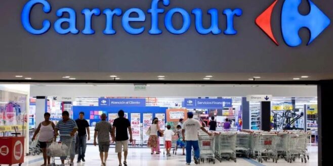 Carrefour lance un incroyable canapé lit pour le salon que vos amis vont adorer squatter !