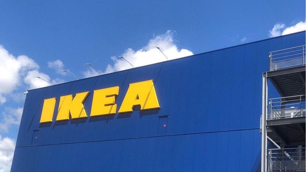 Wprowadź styl vintage do swojego balkonu i ogrodu dzięki temu niezbędnikowi Ikea na noc!  – Tuxboard