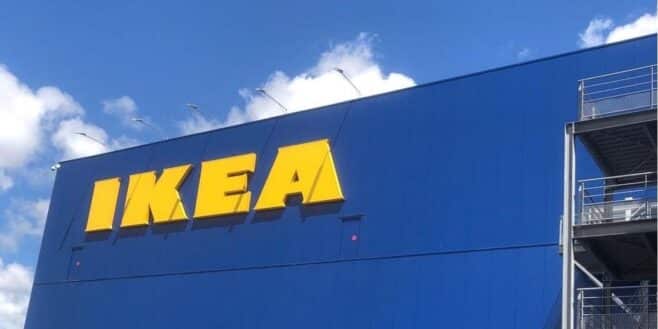 Cohue chez Ikea avec ce canapé deux places convertible très confortable à tout petit prix !