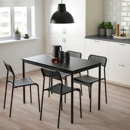 Cohue chez Ikea pour cet ensemble table et chaises qui va transformer votre logement !-article