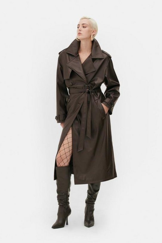 Cohue chez Primark avec son trench coat de luxe effet cuir à moins de