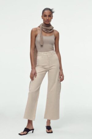 Zara casse le prix de son pantalon cargo le plus stylé de la rentrée