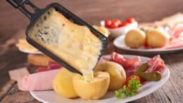 60 millions de consommateurs a trouvé le meilleur fromage à raclette de supermarché !