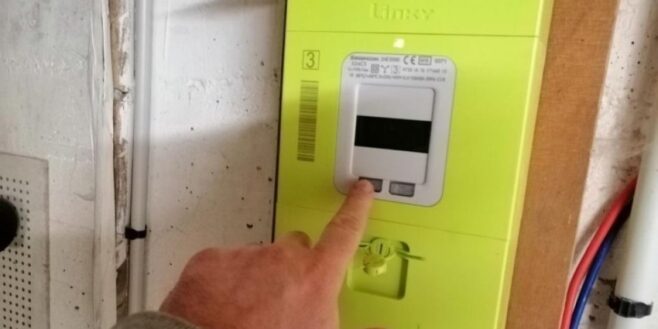 Compteur Linky: la vraie raison pourquoi certains Français mettent de l'aluminium tout autour