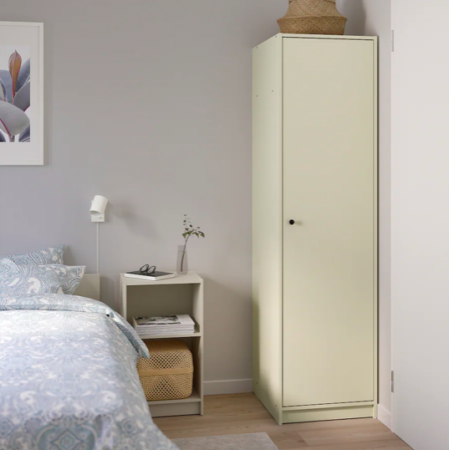 Ikea lance une garde-robe indispensable pour les logements sans espace-article