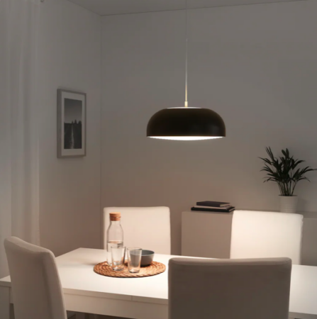 Ikea sort une lampe irrésistible pour illuminer votre salon à moins de 50 euros-article