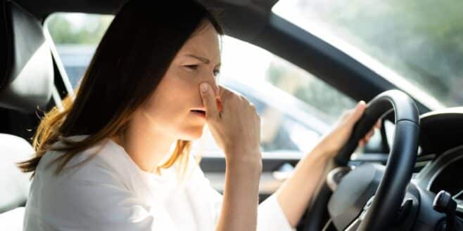 Le secret des professionnels pour que votre voiture sente bon comme une voiture neuve