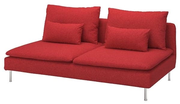 Ikea fait un énorme carton avec son canapé rouge idéal pour moderniser votre salon