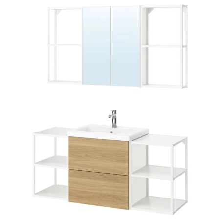 Ikea transforme la salle de bain avec son armoire à miroir qui offre plein de rangements