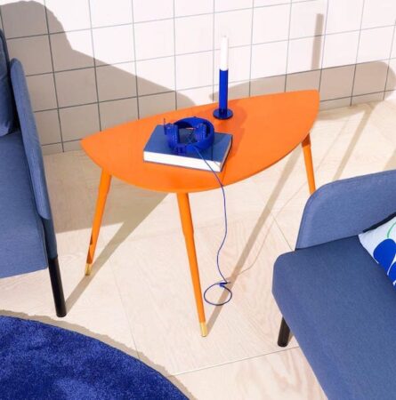 La table Ikea au design unique pour apporter de la couleur et du style à votre salon
