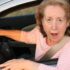 Permis de conduire: les seniors obligés de coller un S sur leur voiture ?