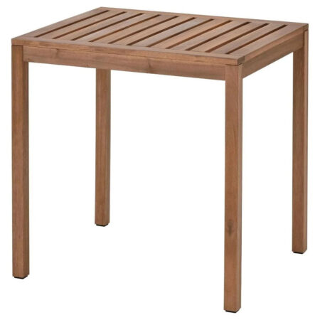 Cette table Ikea est idéale pour les petits extérieurs-article