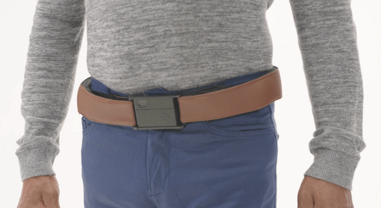 Cette ceinture airbag permet de prévenir les chutes chez les seniors ) article