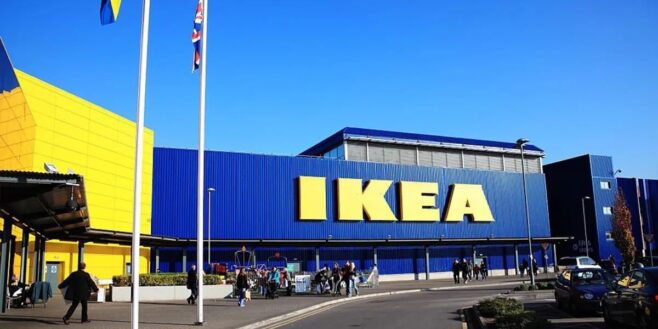 IKEA casse le prix de son canapé avec repose-tête et méridienne