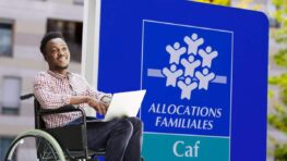 AAH: qui peut toucher cette allocation CAF à vie ?