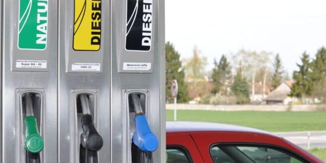 La baisse des prix du carburant va durer ? Ce à quoi il faut s'attendre