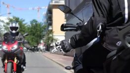 Les motards ne pourront sûrement plus rouler comme ça dès le 16 septembre