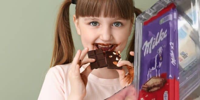 Ces supermarchés mettent des tablettes de chocolat sous antivol pour une bonne raison