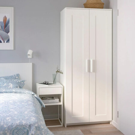 Cette armoire IKEA permet de gagner de l'espace dans votre chambre-article