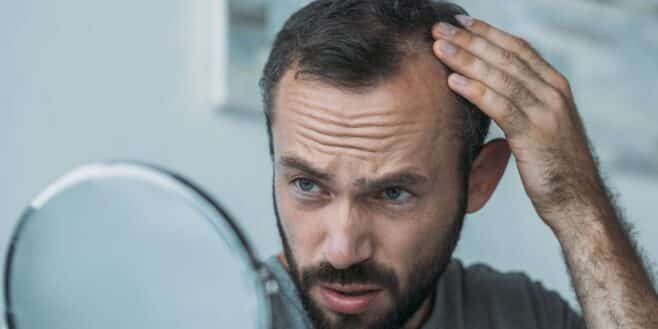 Ce geste simple à réaliser pour limiter la chute de cheveux