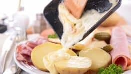 Ce fromage à choisir pour votre raclette il est 5 fois moins gras selon une nutritionniste