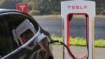 Tesla: conducteur dévoile le montant de sa facture d'électricité après avoir rechargé sa voiture