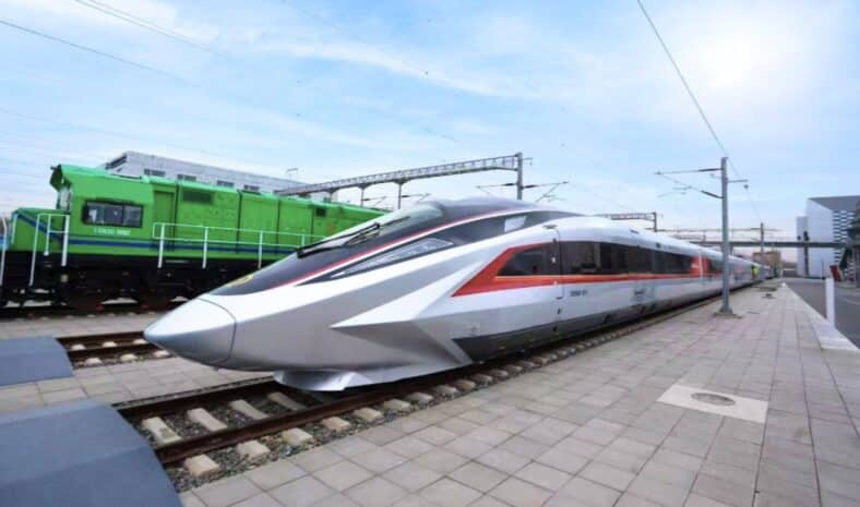 Ce train est le plus rapide du monde et va jusqu'à 450 km/h