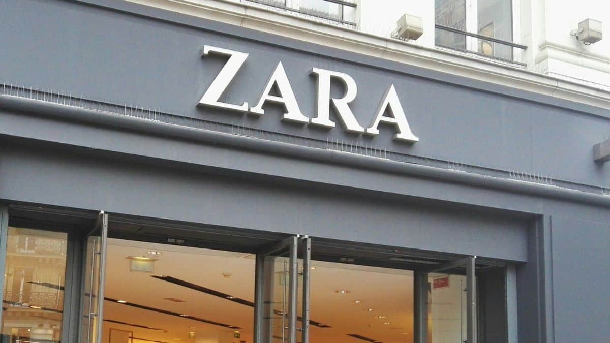 Zara accusée par des clients de tricher sur les soldes