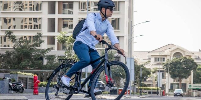 Cette habitude de beaucoup en vélo est désormais interdite car jugée trop agressive