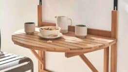 La table Maisons du Monde qui fait merveille sur les balcons et facile à installer